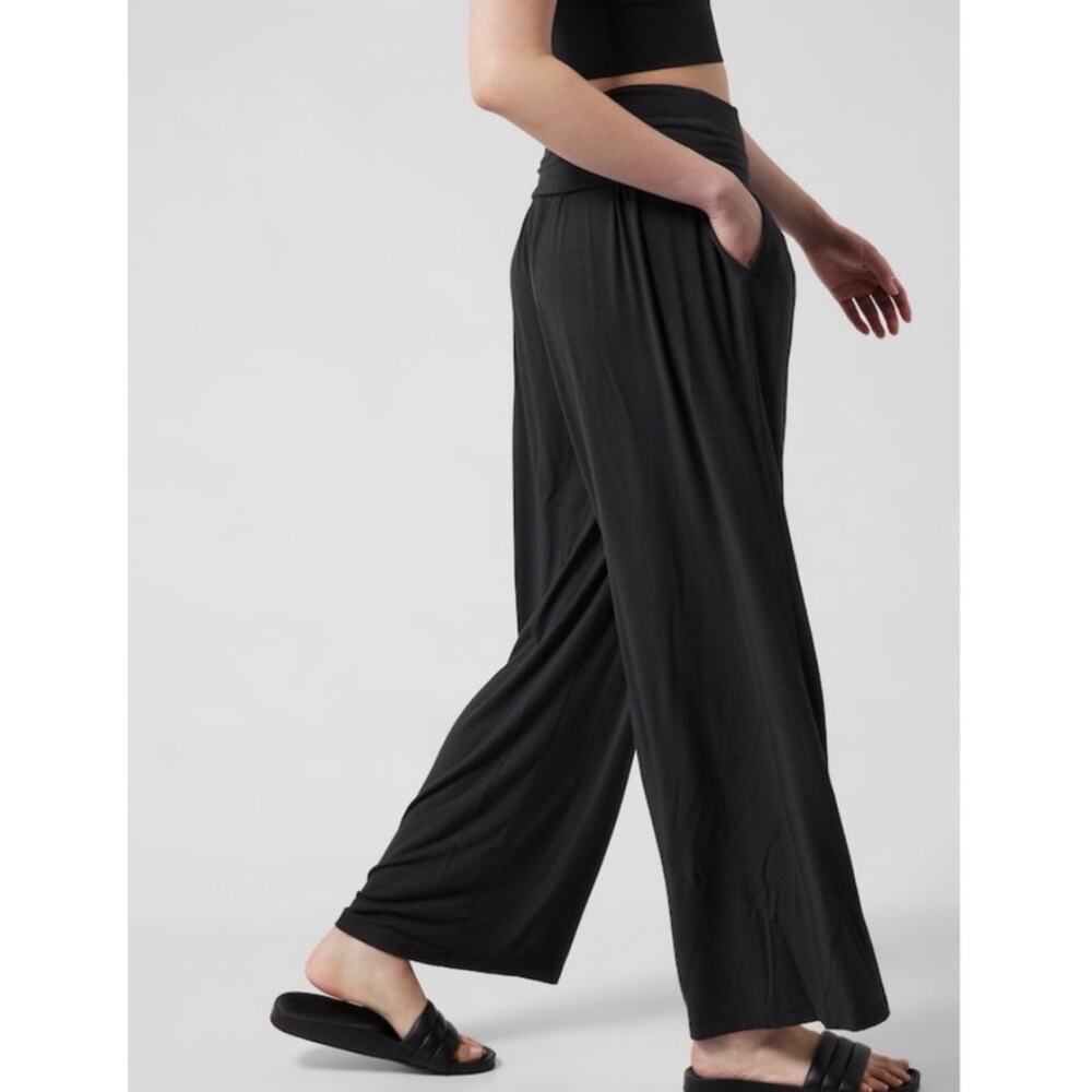 Athleta Studio Wide-Leg Pant in Black | Womens Size M *487419 - Picture 6 of 12
